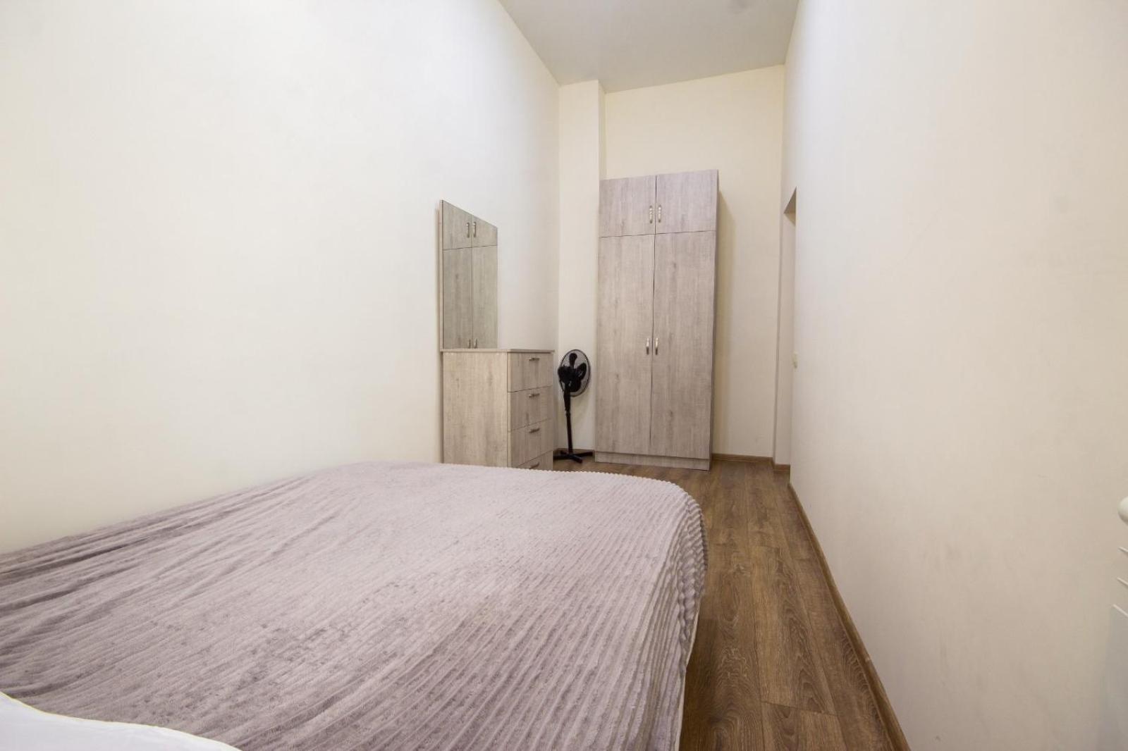 Center Apartment 3 Rooms Tbilisi Bagian luar foto